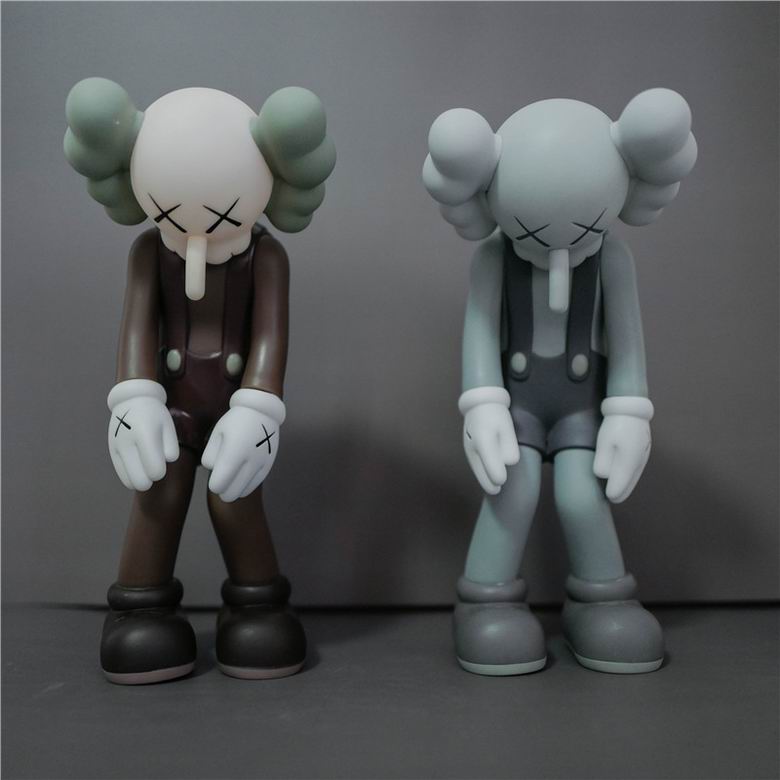 Kaws 30cm m  (8)